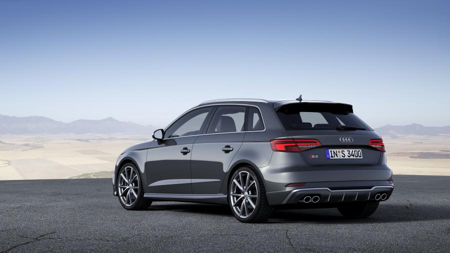  Audi S3 Sportback (8V) 2016 года  (WW) (фото 6 из 17)
